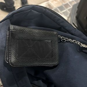 Black men’s/unisex Steve Madden bi-fold wallet, gold keychain great quality